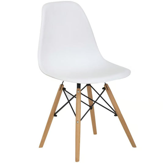 Silla de comedor.  Silla Eames. Silla de diseño